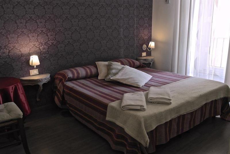 Guest House Casa Vicenza โรม ภายนอก รูปภาพ