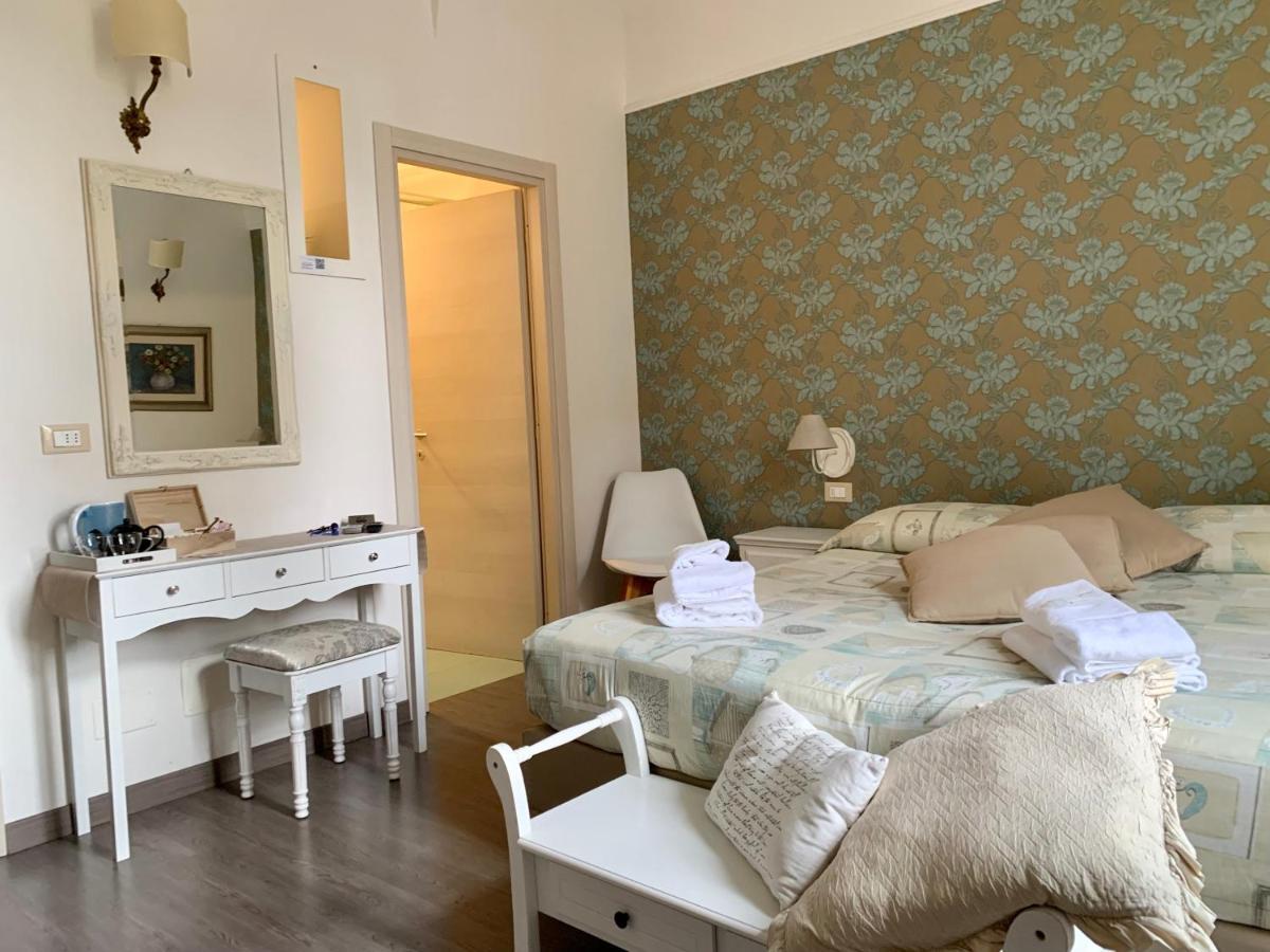 Guest House Casa Vicenza โรม ภายนอก รูปภาพ