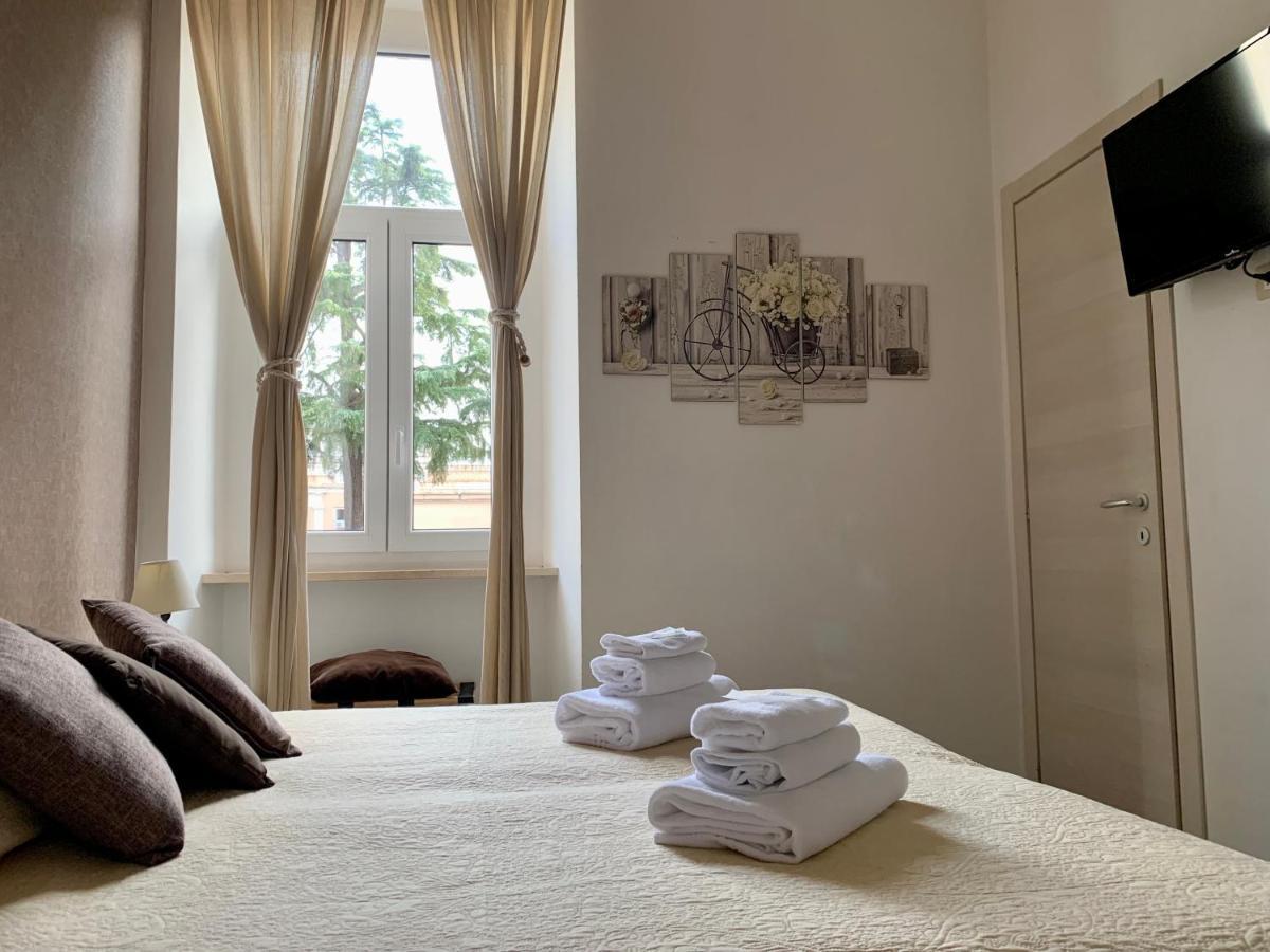 Guest House Casa Vicenza โรม ภายนอก รูปภาพ