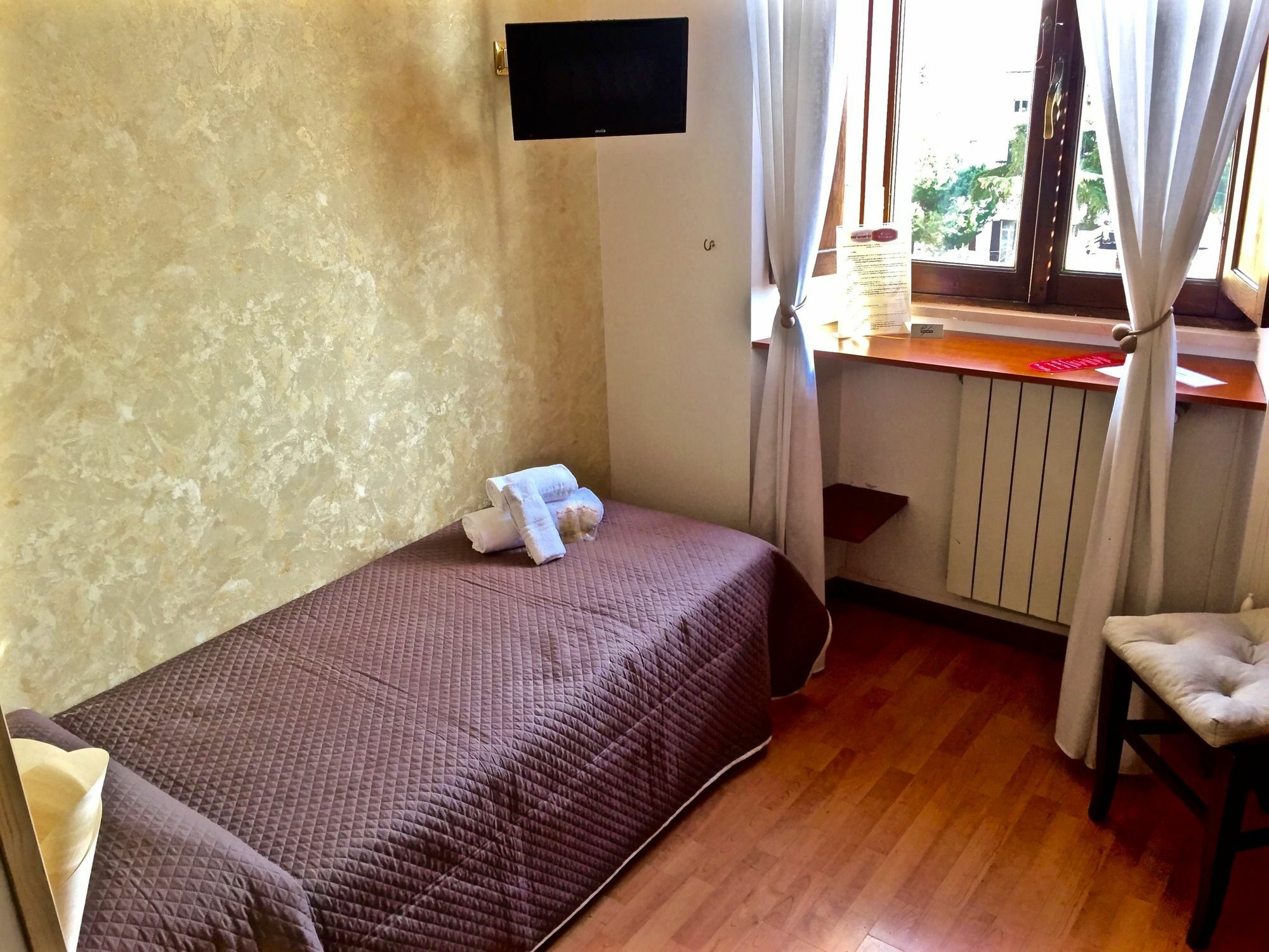 Guest House Casa Vicenza โรม ภายนอก รูปภาพ