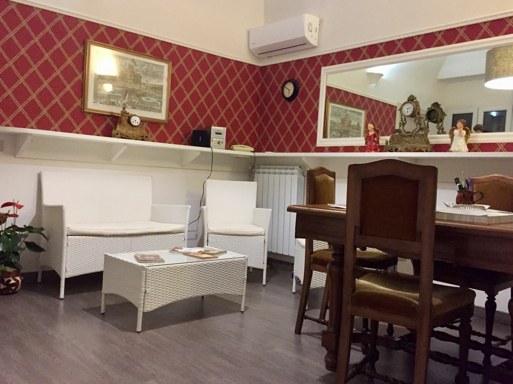 Guest House Casa Vicenza โรม ภายนอก รูปภาพ